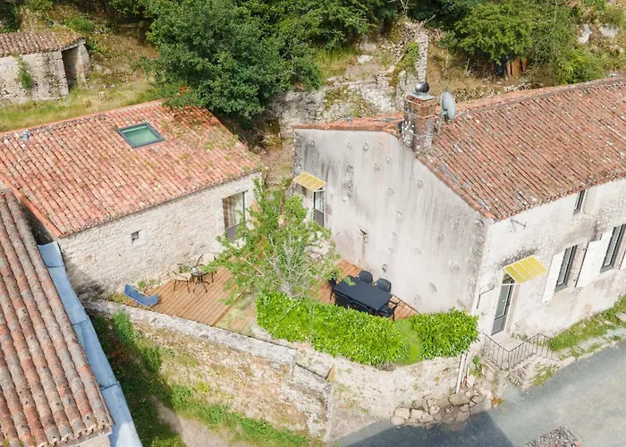 Renove Avec Terrasse Privee En Bord De Sevre - - Fr-1-426-484 *